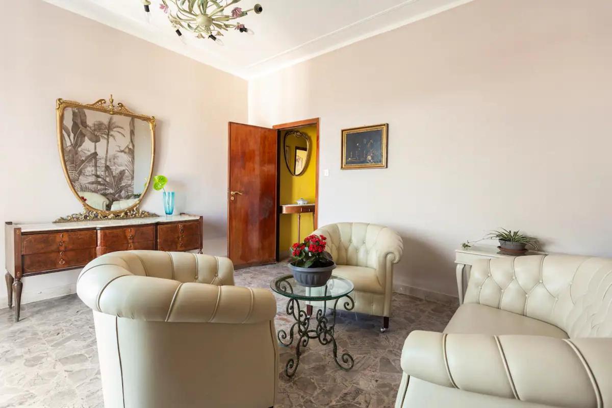 Top Floor Apartment Near Historic Fortino Κατάνια Εξωτερικό φωτογραφία